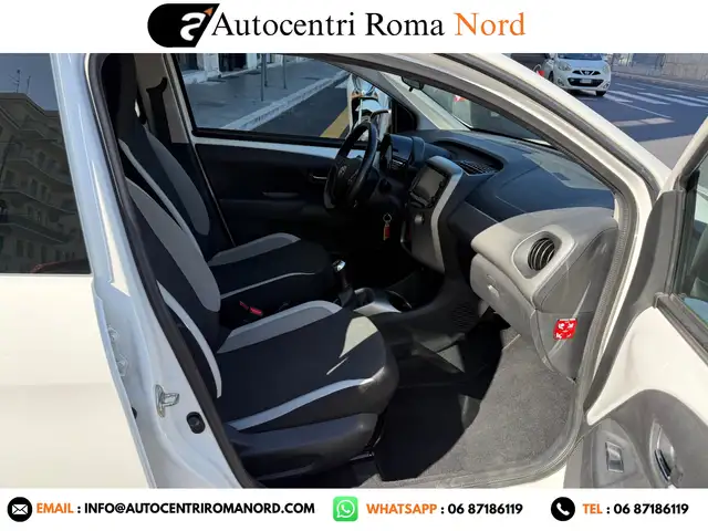 Toyota Aygo view 8