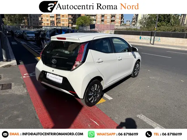 Toyota Aygo view 12