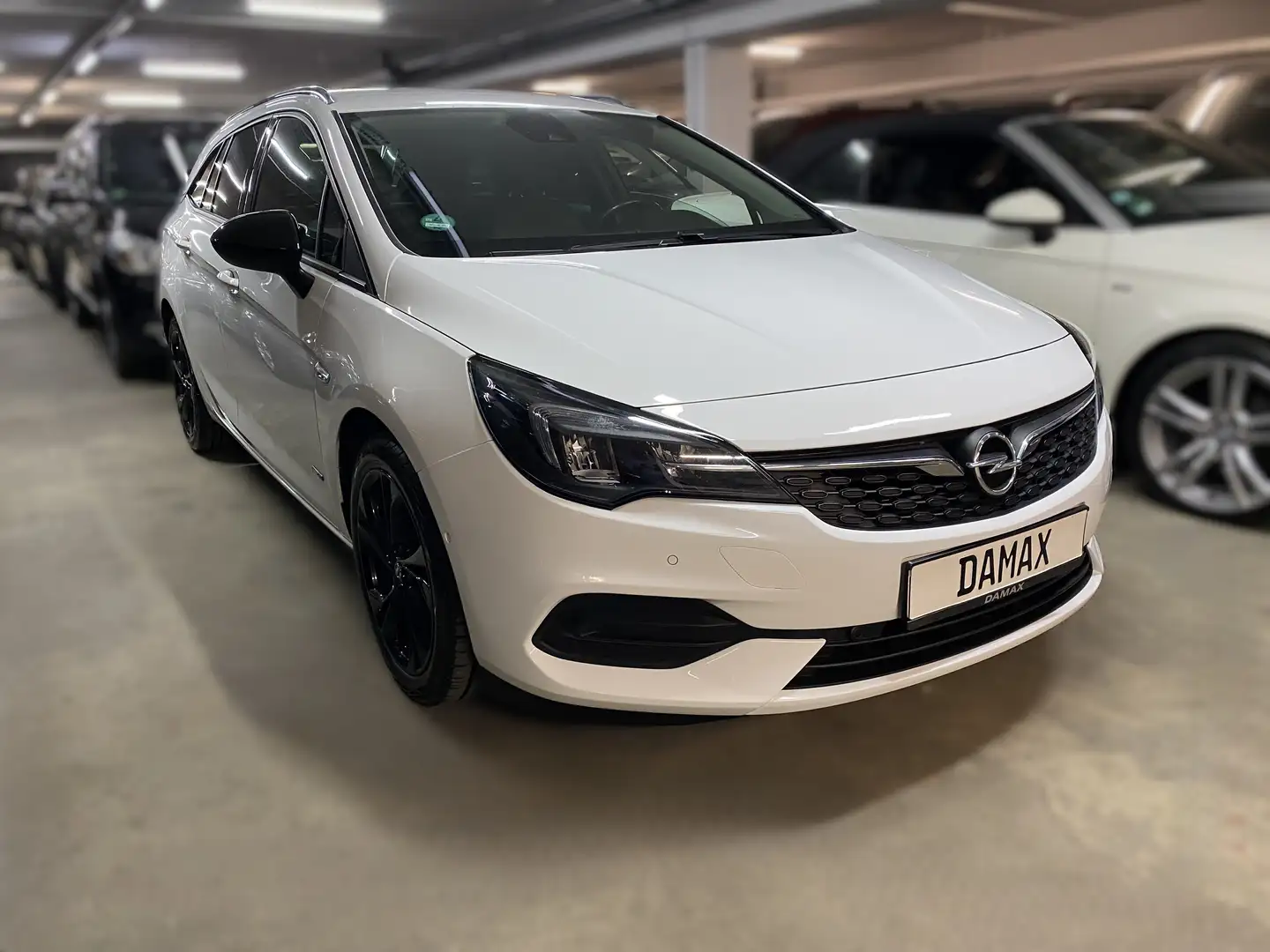 Opel Astra Sports Tourer 1.5 Design*LED*NAVI*TOTWI*AHK Blanco - 2