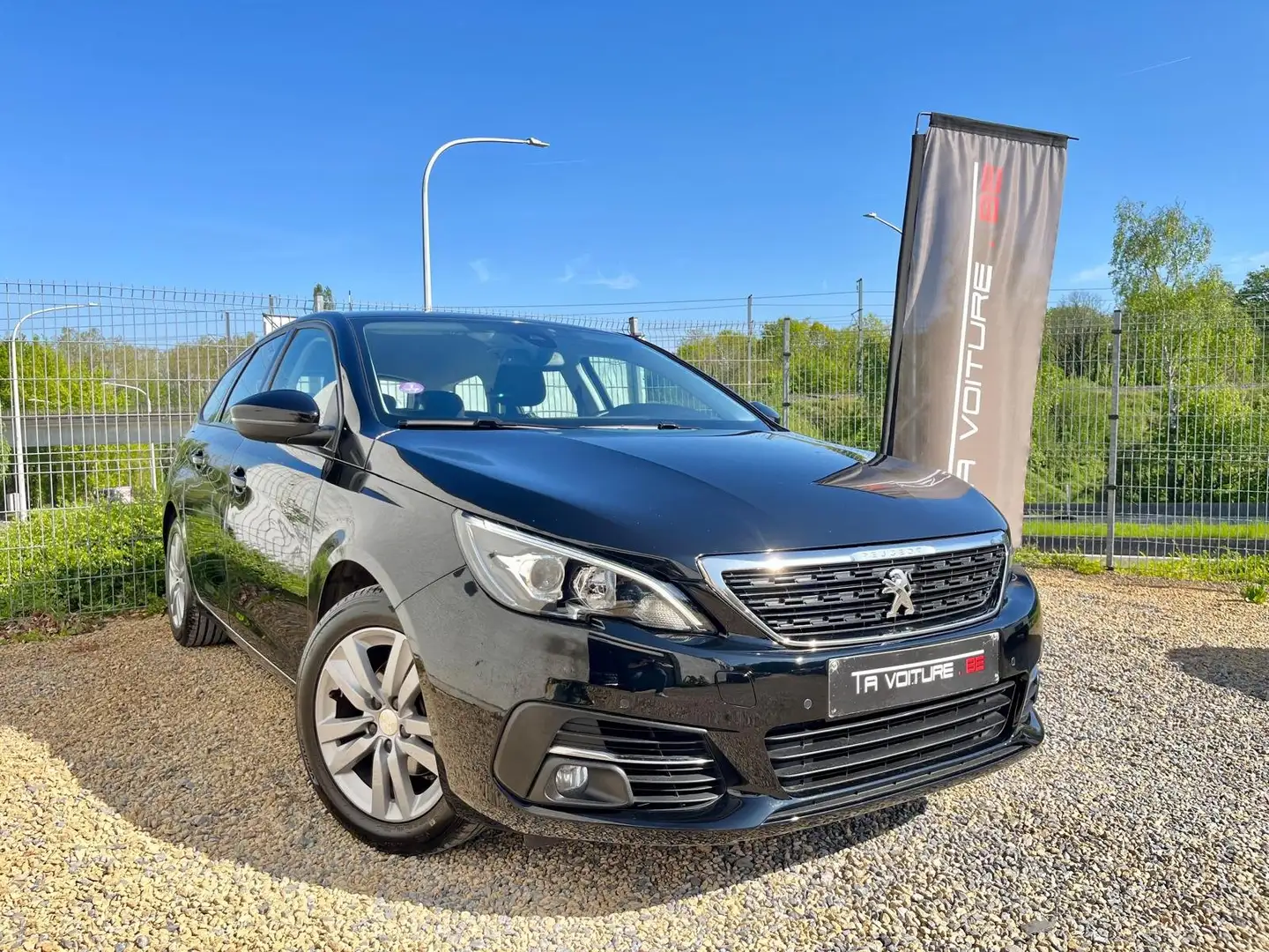 Peugeot 308 SW 1.2 PureTech Business NAV/CARPLAY/CLIM-AUTO/PDC Negro - 1
