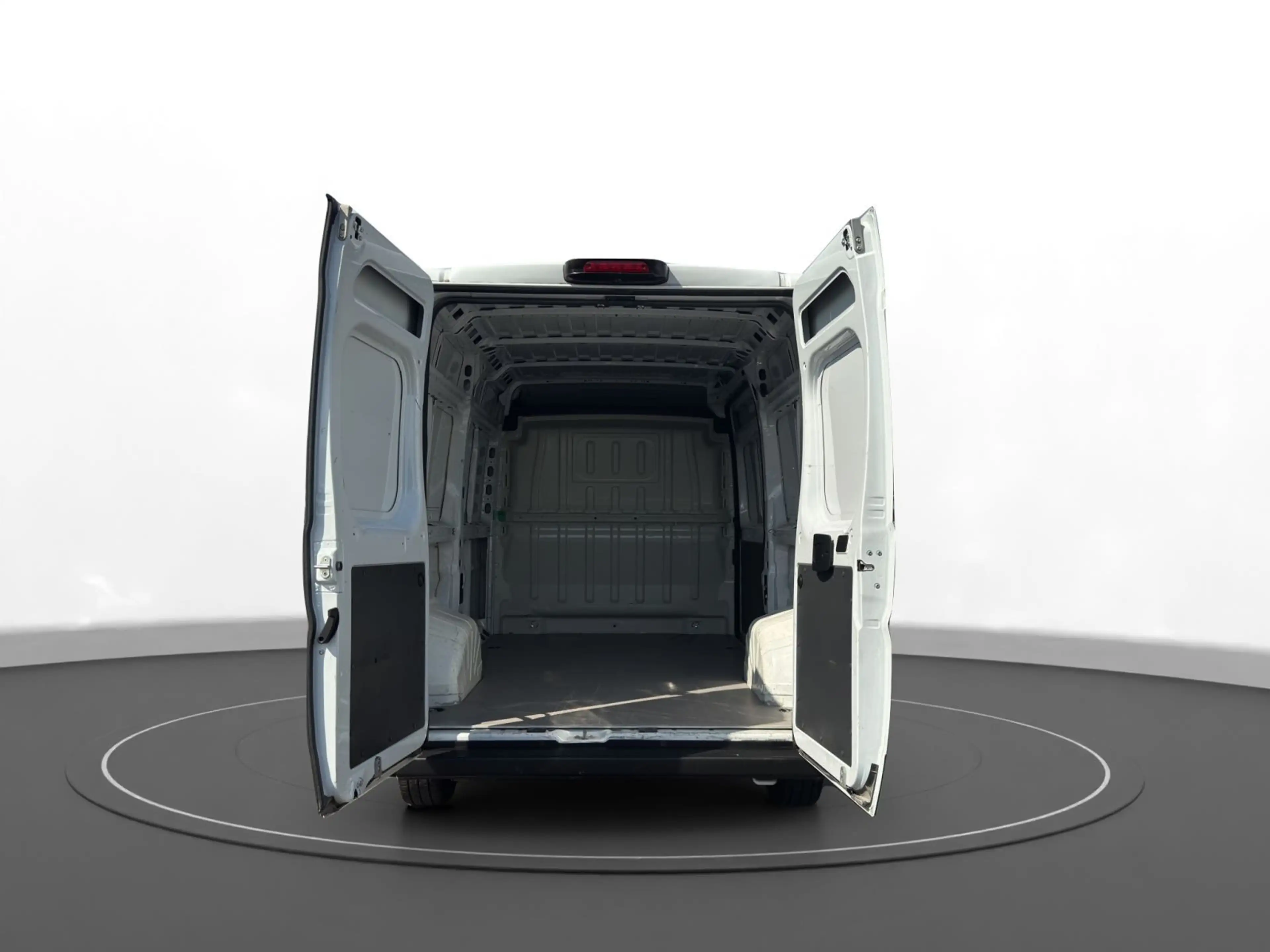 Peugeot Boxer 2.2 FAP L2H2 Premium Kamera PDC Klima Temp — photo 6