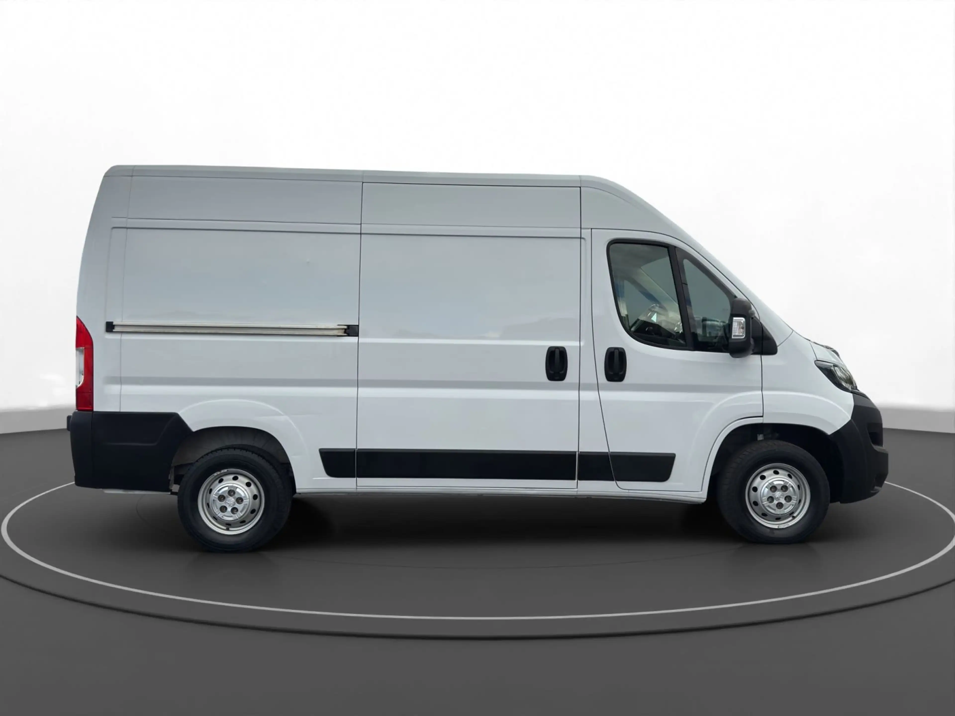 Peugeot Boxer 2.2 FAP L2H2 Premium Kamera PDC Klima Temp — photo 4