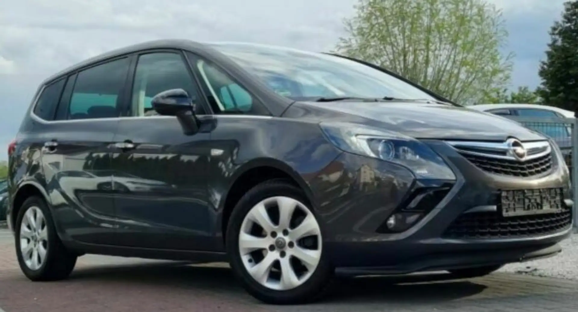 Opel Zafira Tourer 1.4 Turbo Edition Grau - 2