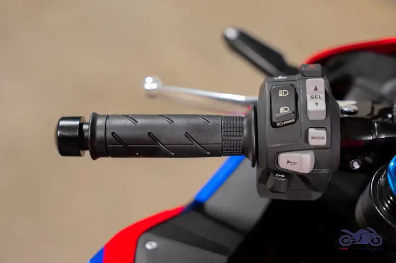 Honda CBR 600 - foto 8