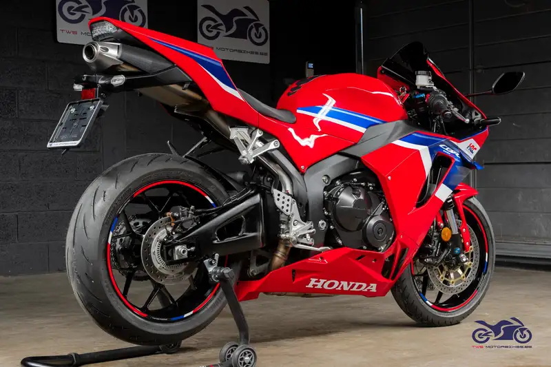 Honda CBR 600 - foto 3