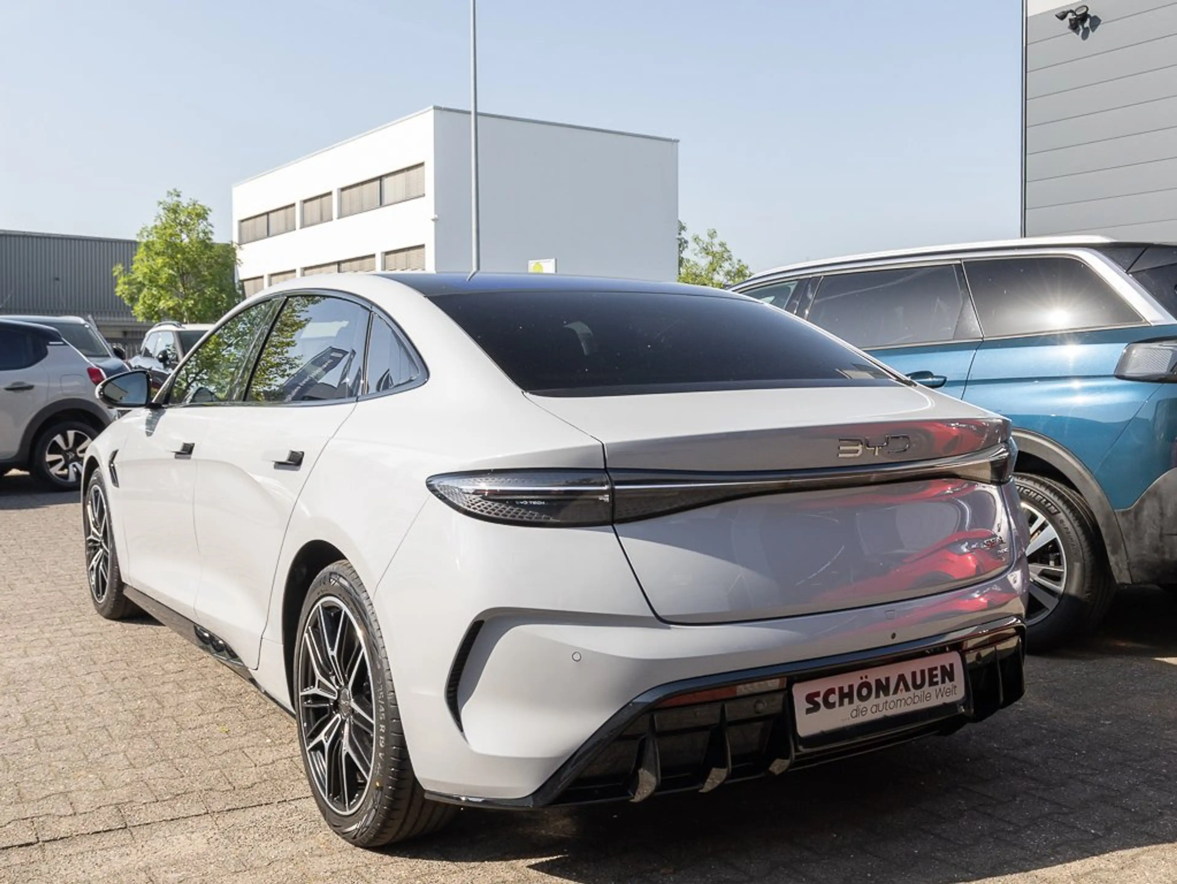 BYD Seal Excellence — photo 2