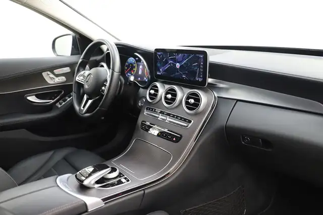 Mercedes-Benz C-Class view 15