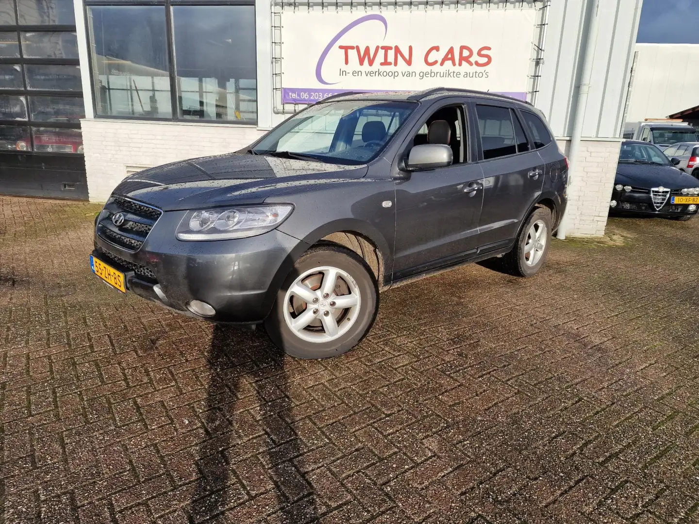 Hyundai SANTA FE 2.2 CRDi Business Edition Leer Aut Gri - 2