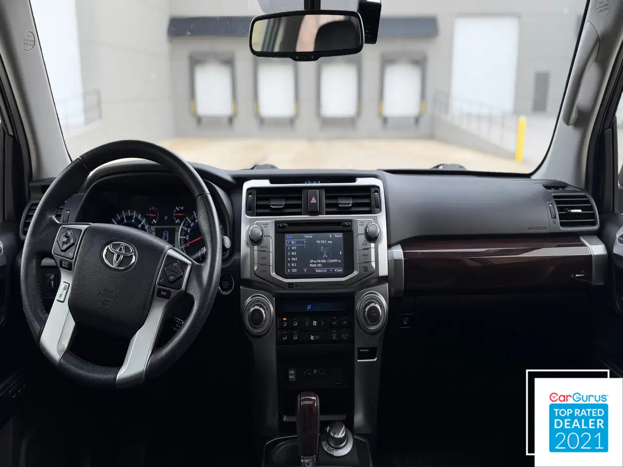Toyota 4-Runner снимка Toyota 4-Runner