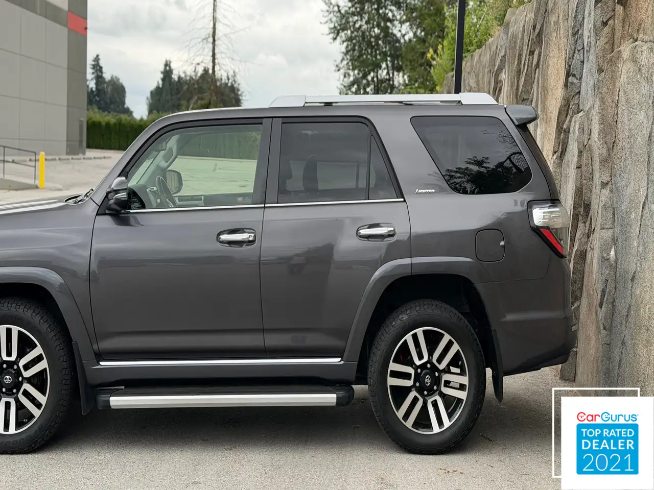 Toyota 4-Runner снимка Toyota 4-Runner