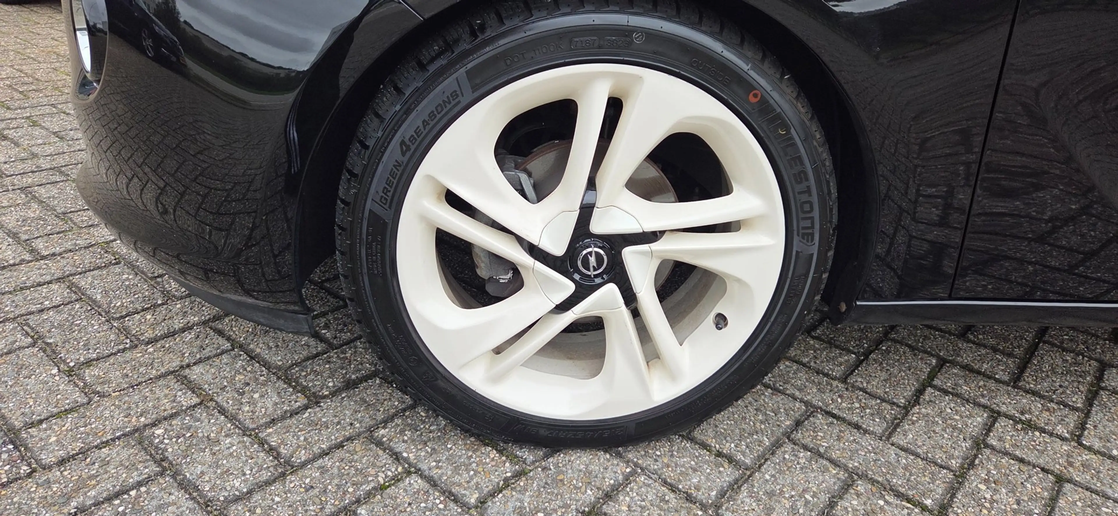 Opel Adam 1.0 Turbo Unlimited — photo 18