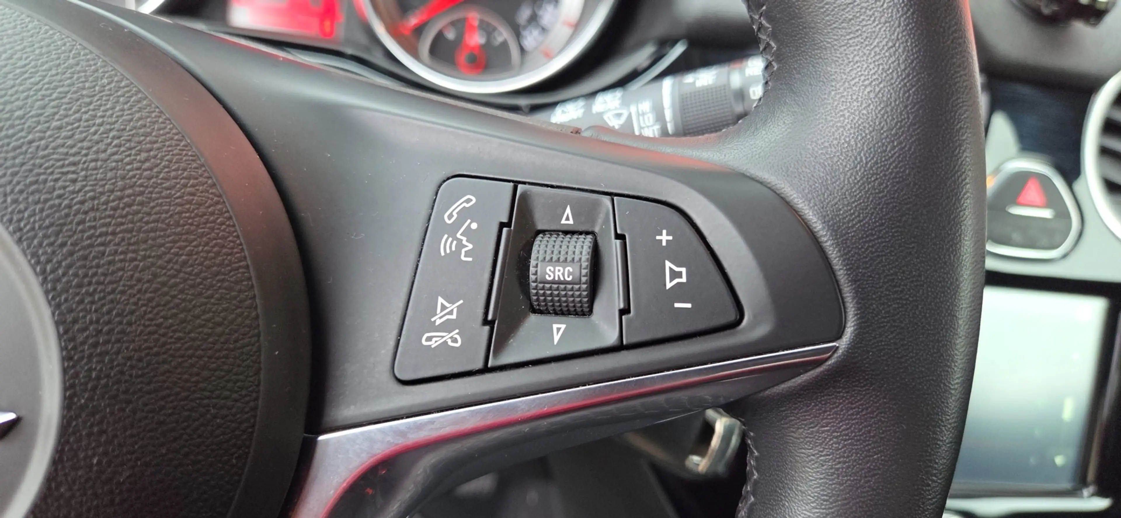 Opel Adam 1.0 Turbo Unlimited — photo 16