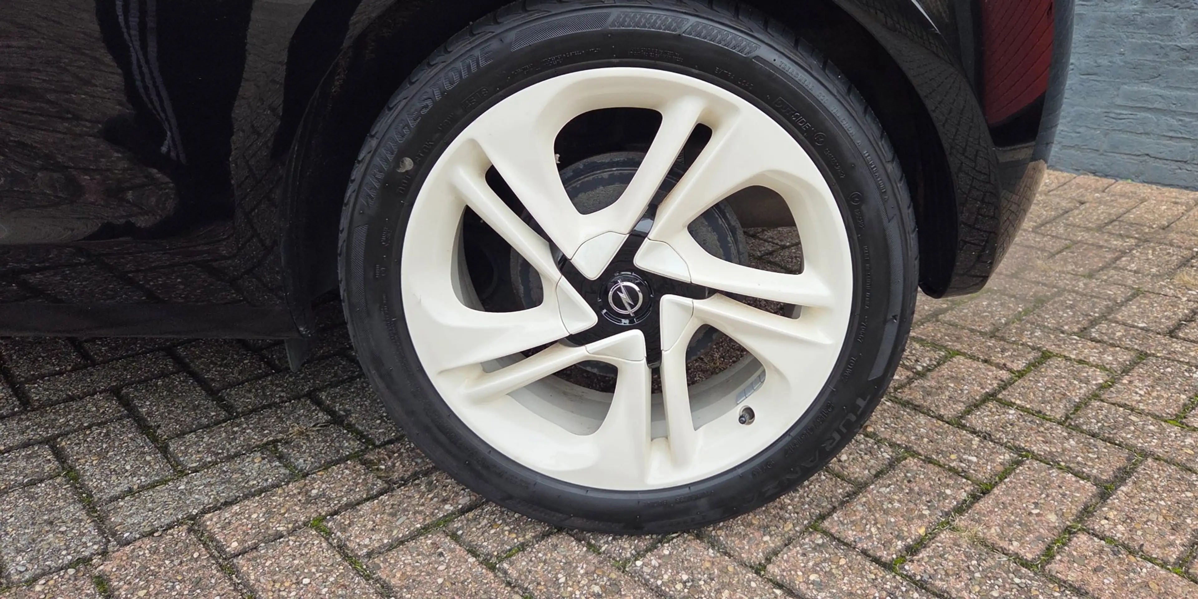 Opel Adam 1.0 Turbo Unlimited — photo 19