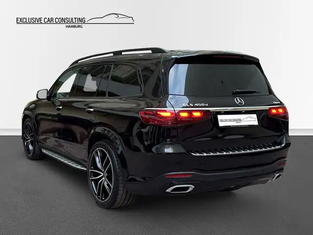 Mercedes-Benz GLS view 4