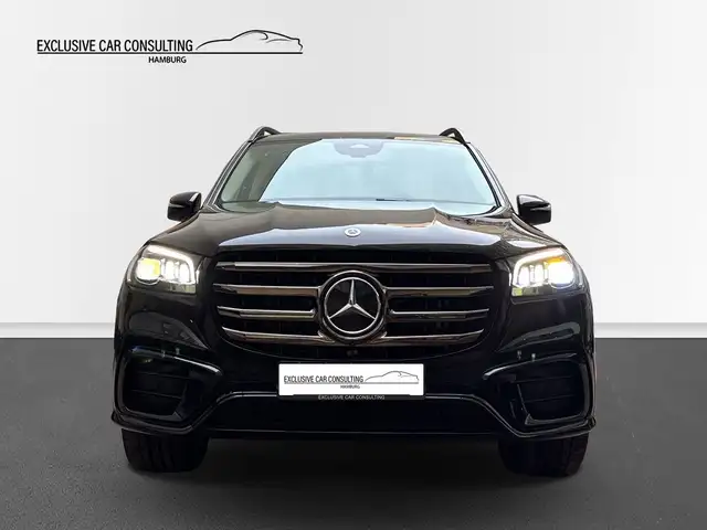 Mercedes-Benz GLS view 2