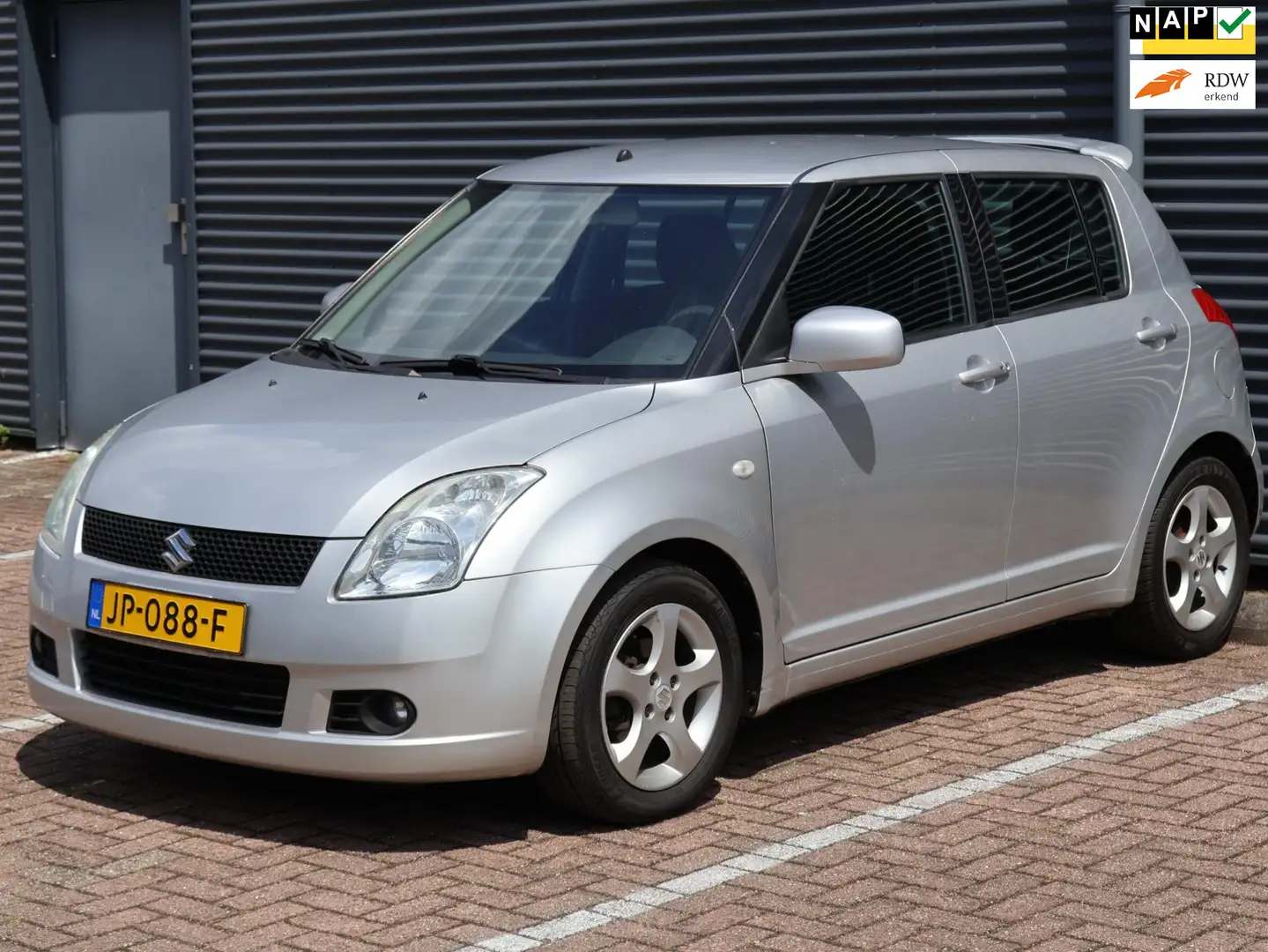 Suzuki Swift 1.5 GLS|Nw. Riem+Beurt+APK|Carplay|Airco|Keyless|S Gris - 1