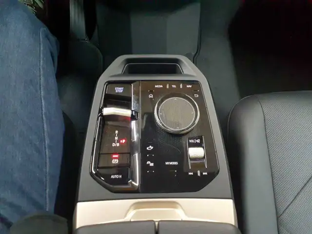 BMW Ix view 10