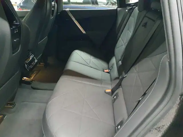 BMW Ix view 14
