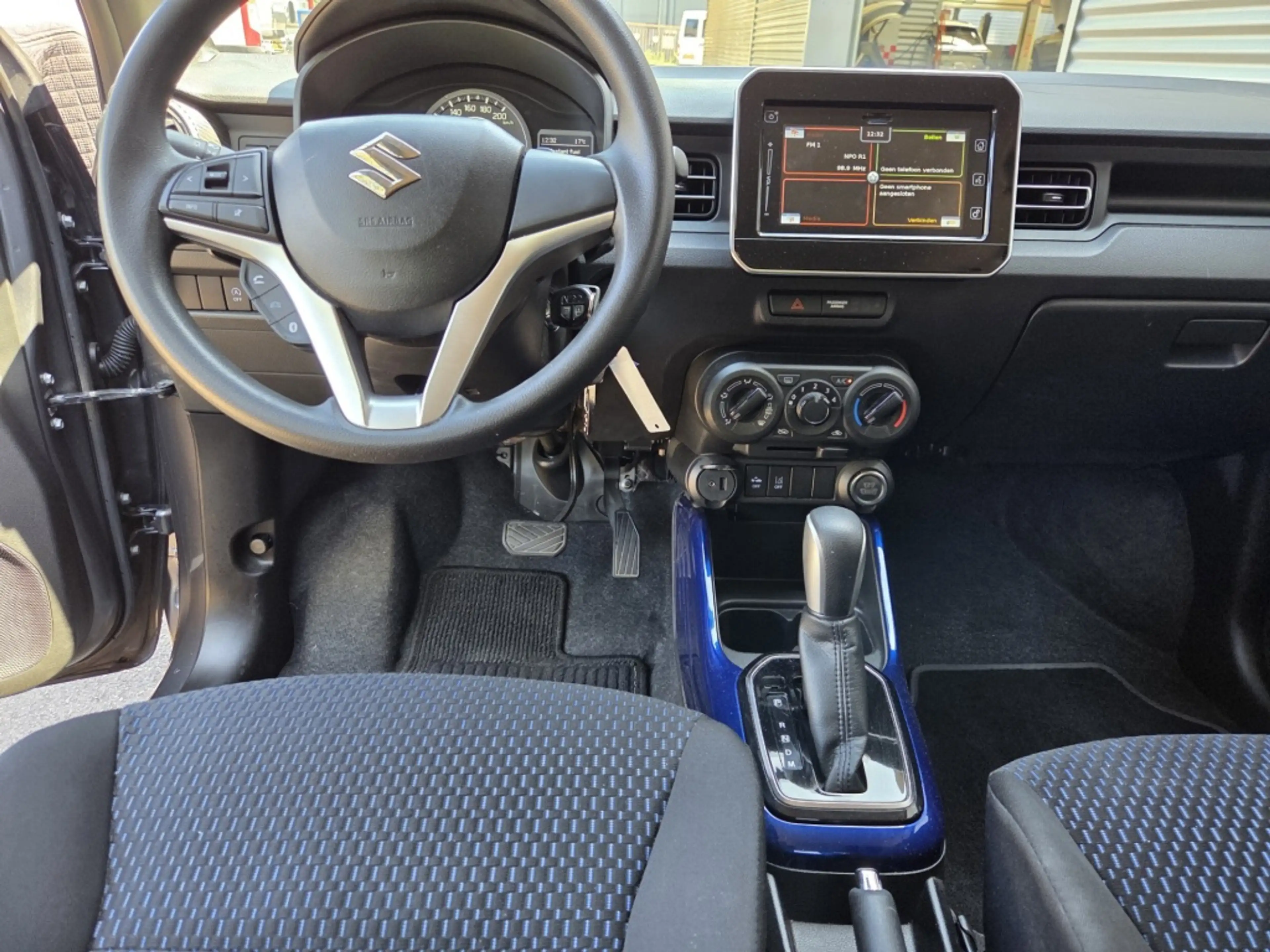 Suzuki Ignis 1.2 SH Select AUTOMAAT — photo 3