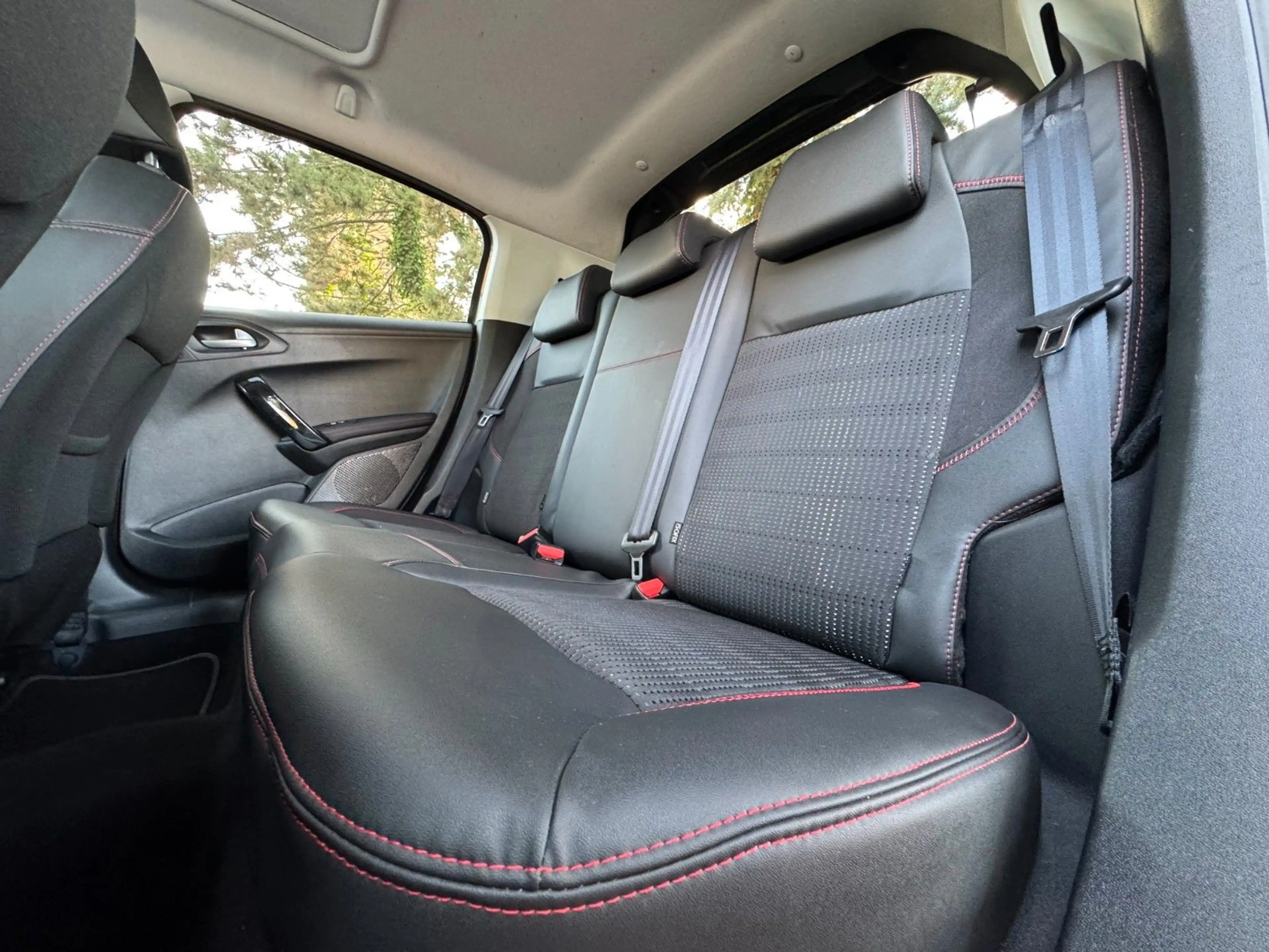 Peugeot 208 Allure|LED|Navi|Touch|Cam|Apple/Android! — photo 15
