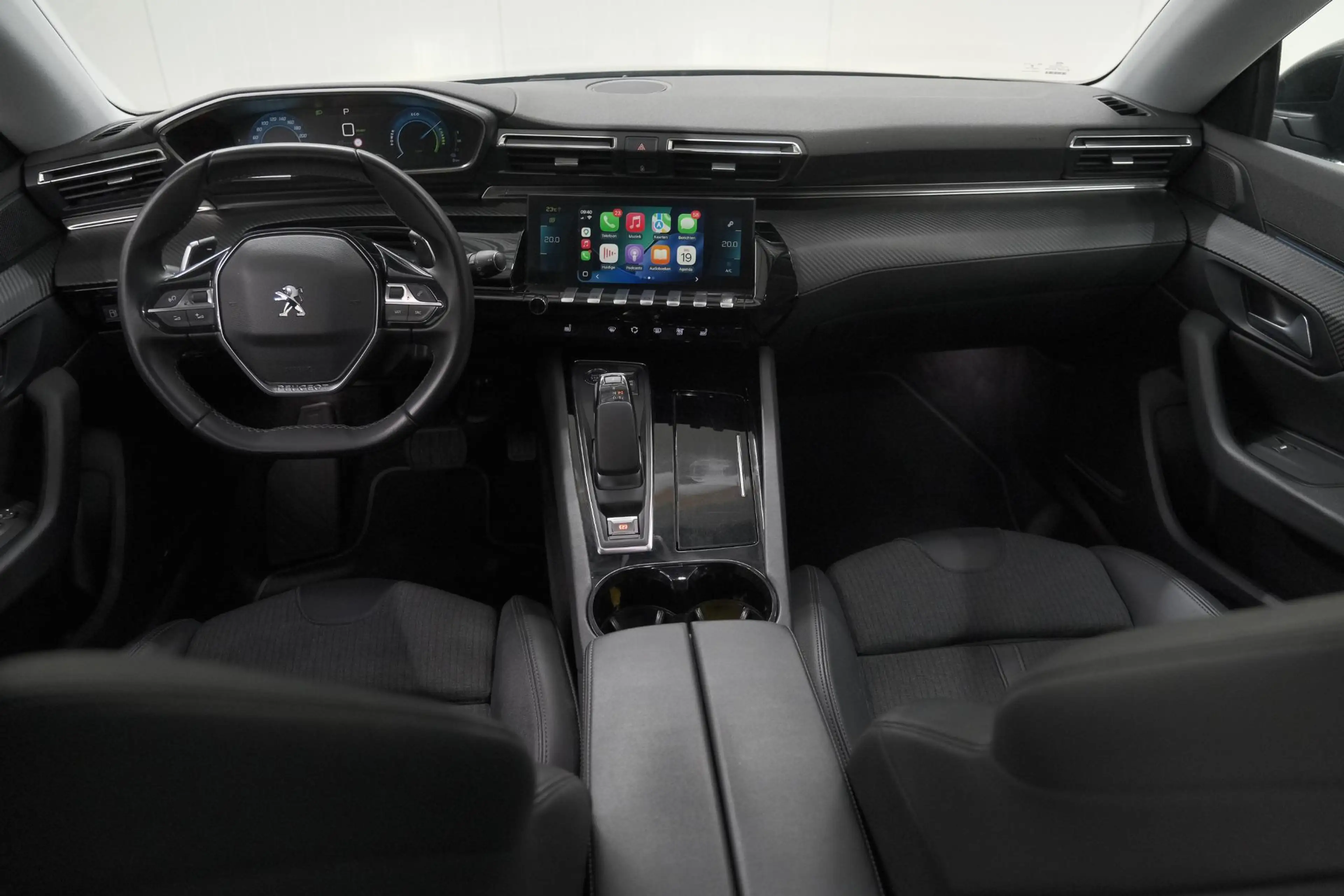 Peugeot 508 SW 1.6 HYbrid Allure — photo 2