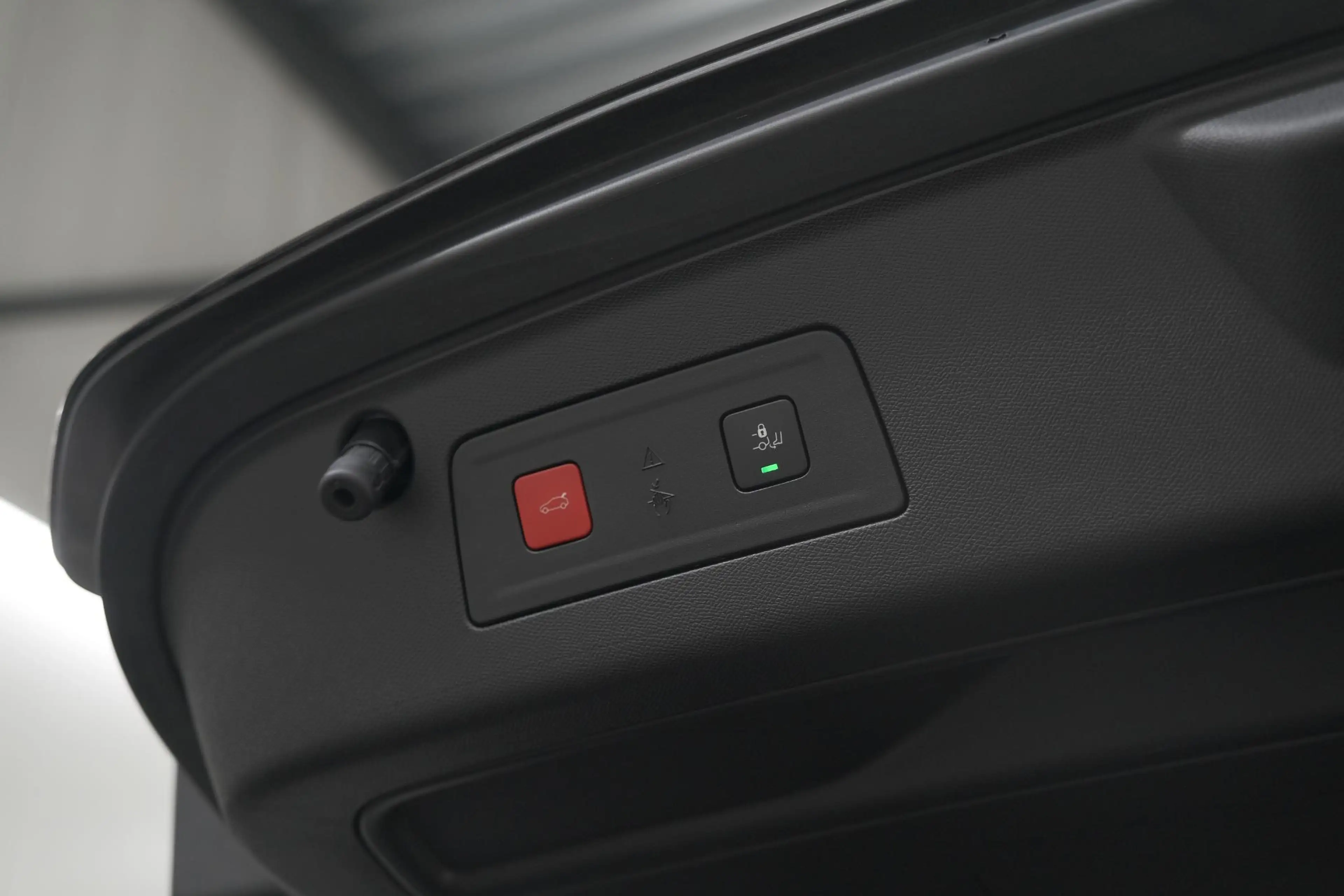 Peugeot 508 SW 1.6 HYbrid Allure — photo 6