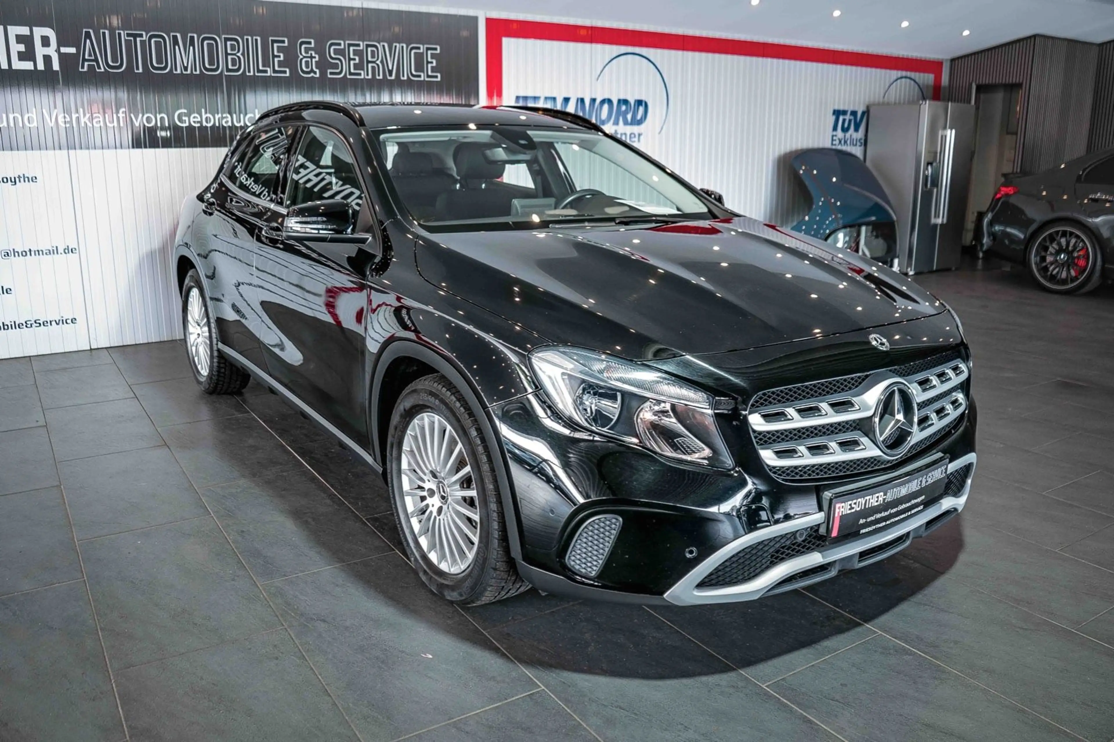 Mercedes-Benz GLA 180 Style Automatik Navi Tempomat Sitzhzg. — photo 3