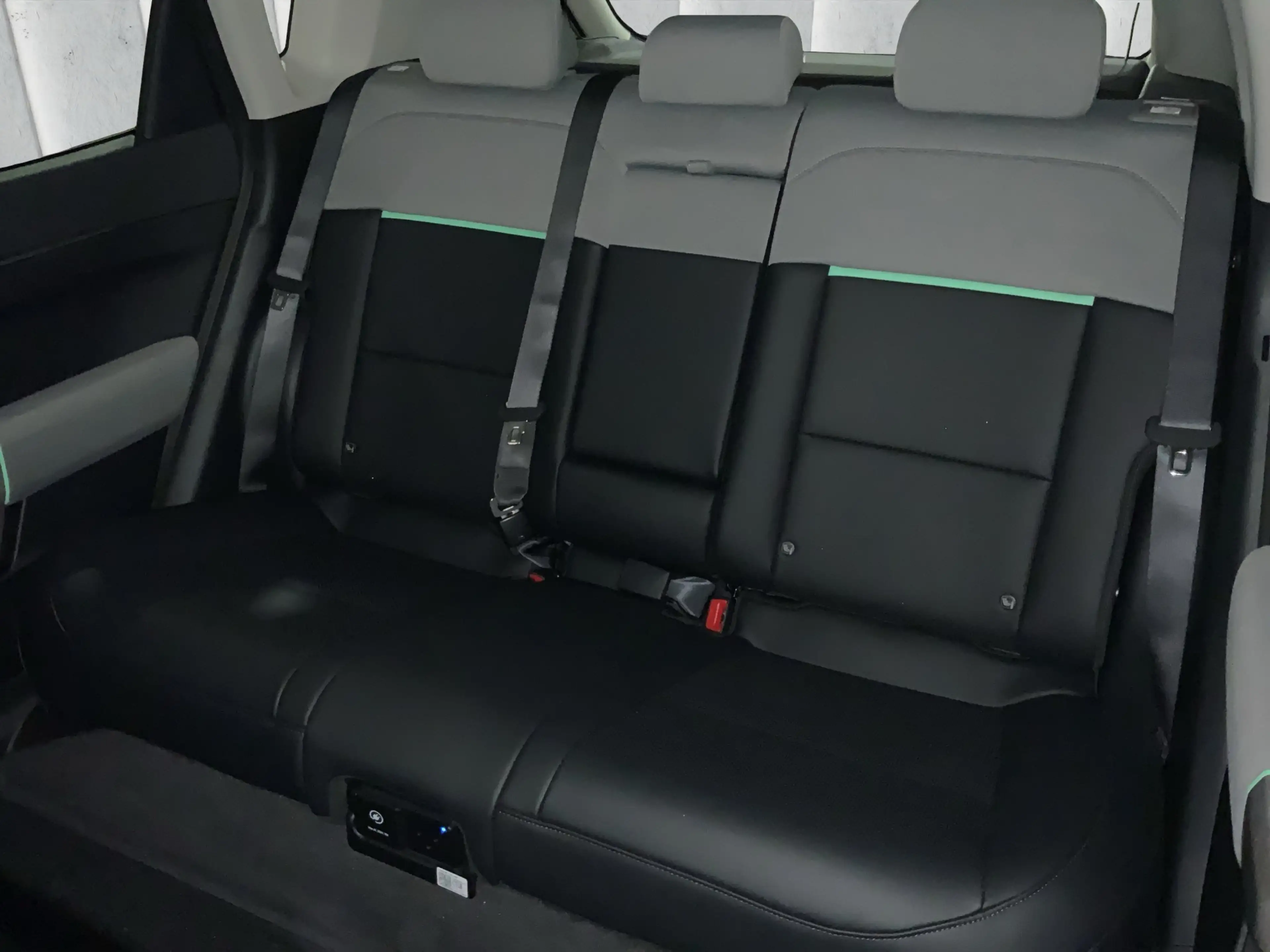 Kia EV4 Hatchback Earth Sale — photo 11