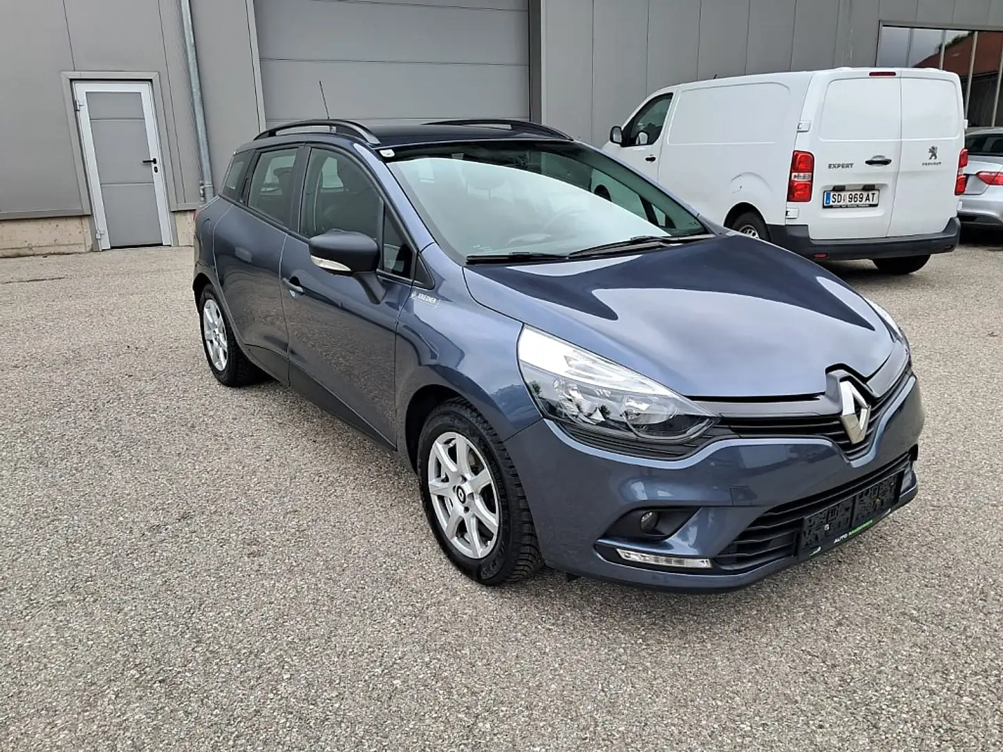 Renault Clio Grandtour TCe 75 Life Schwarz - 1
