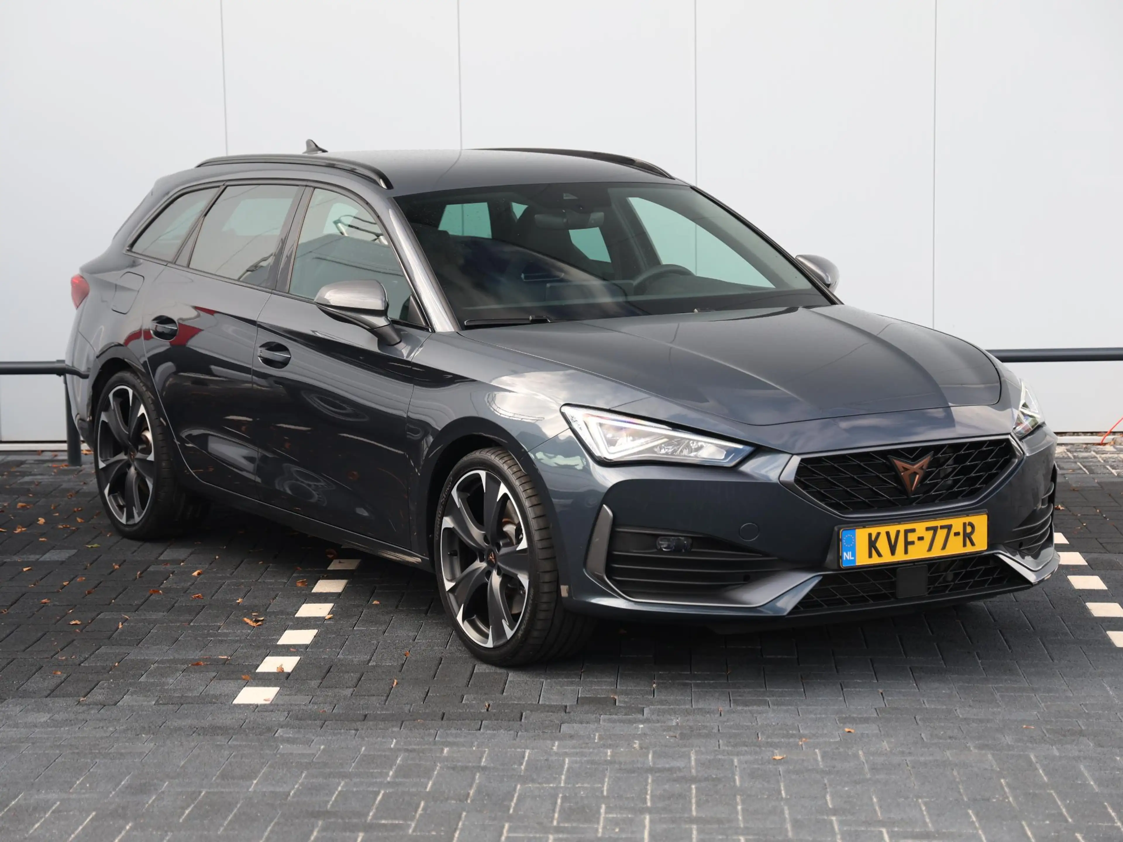 CUPRA Leon Sportstourer 1.4 e-Hybrid VZ Business 245 pk | Dyn — photo 3