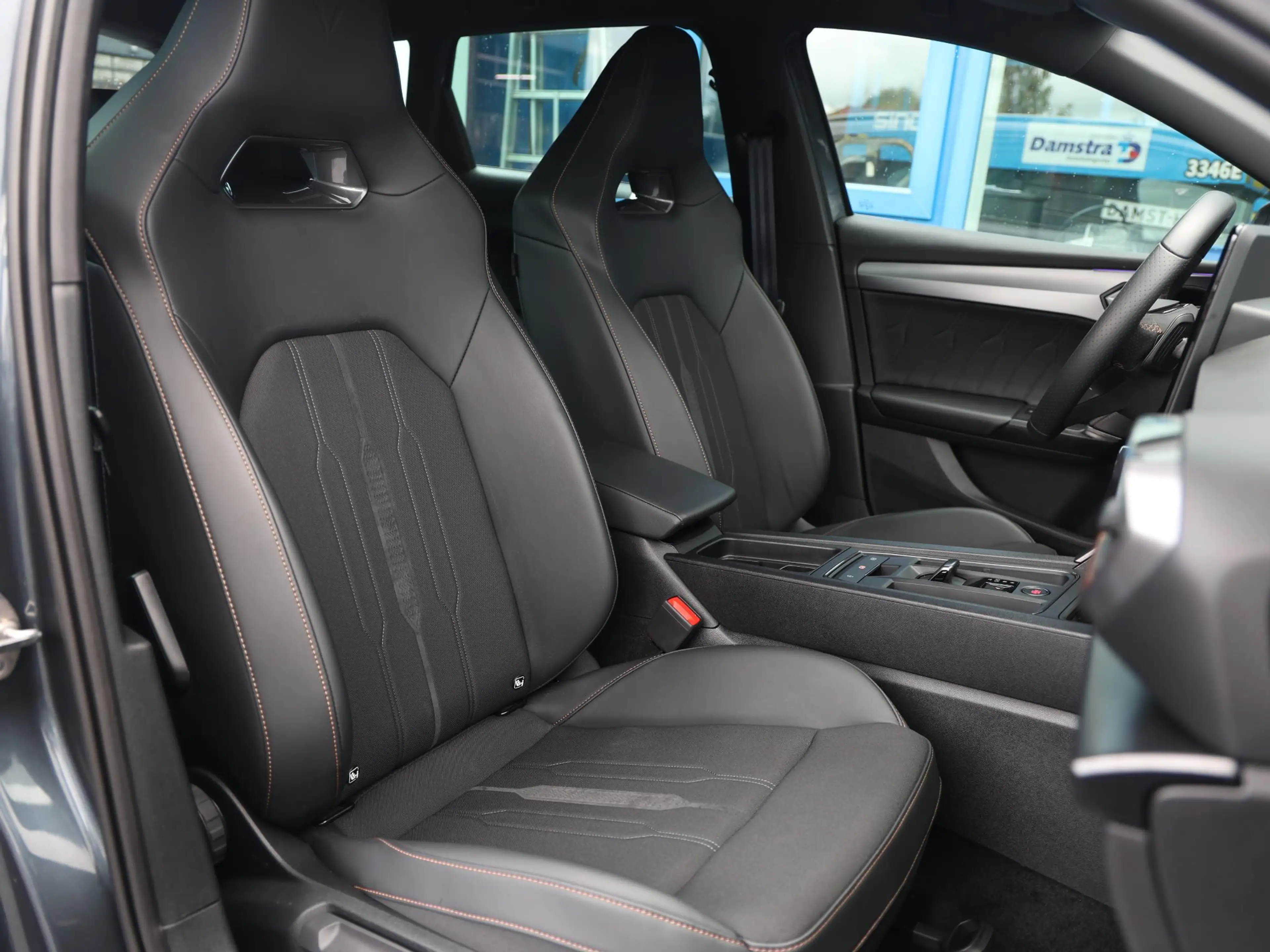CUPRA Leon Sportstourer 1.4 e-Hybrid VZ Business 245 pk | Dyn — photo 8