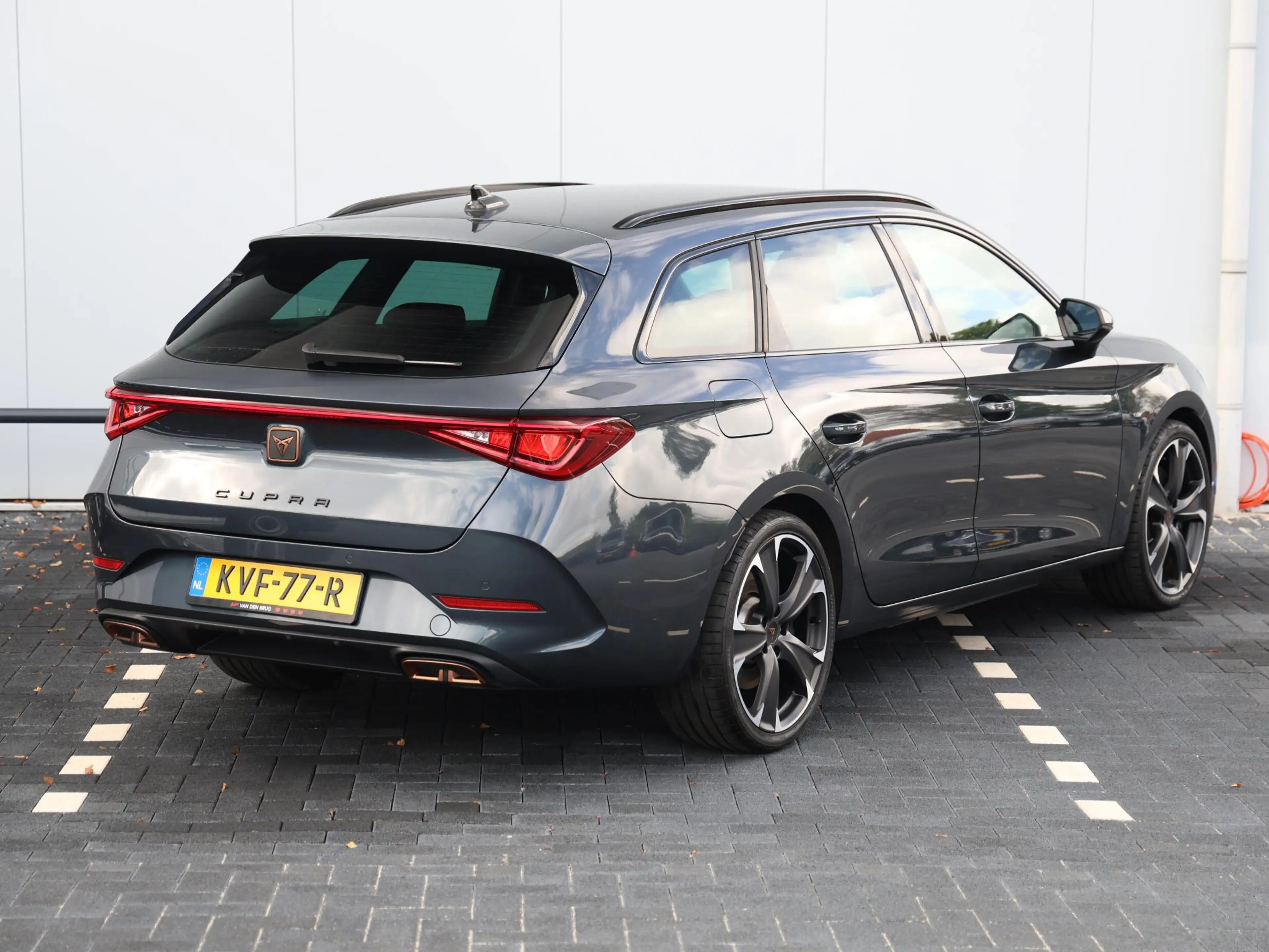CUPRA Leon Sportstourer 1.4 e-Hybrid VZ Business 245 pk | Dyn — photo 5