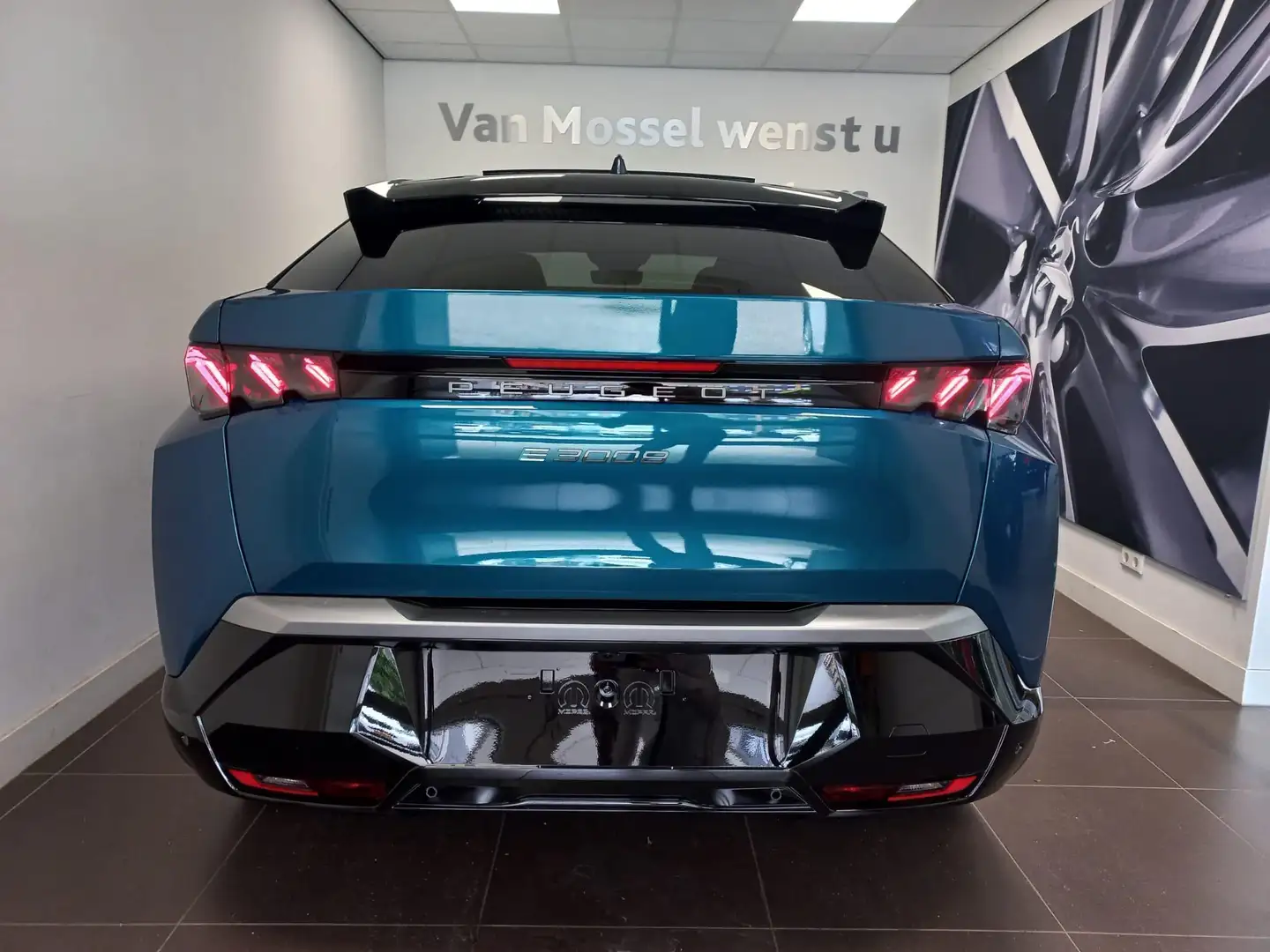 Peugeot 3008 e-3008 GT 73 kWh - ALCANTARA - WARMTEPOMP - 360 CA Blauw - 2