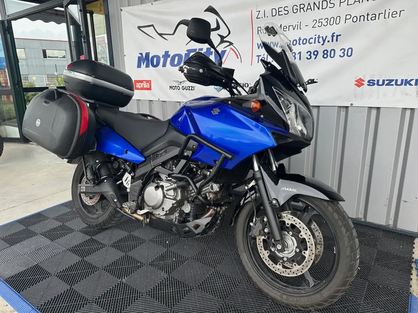 Suzuki V-Strom 650 - 1