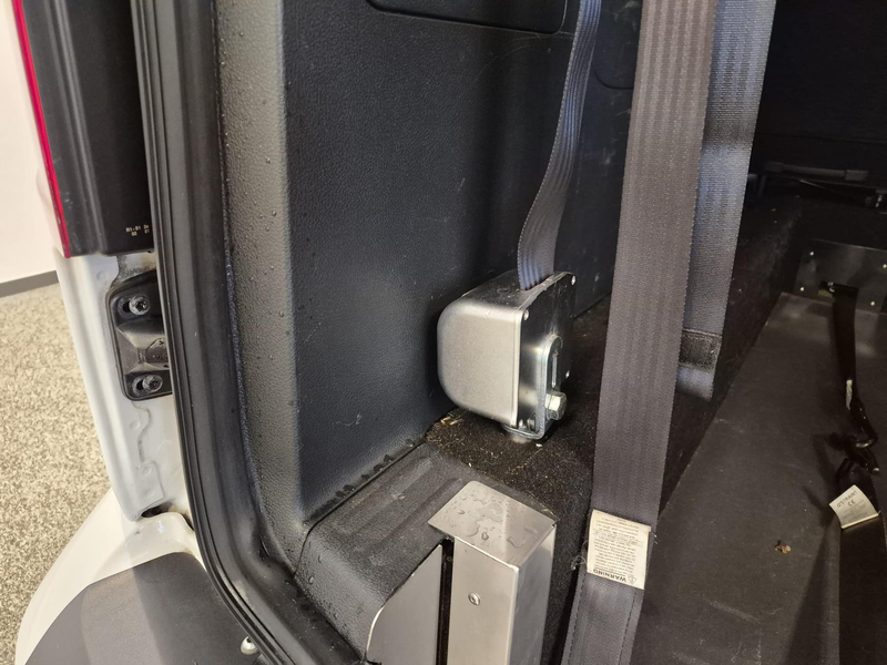 Volkswagen Caddy Maxi Rolstoelauto Automaat 5+1 (150cm lang x 85cm — photo 6