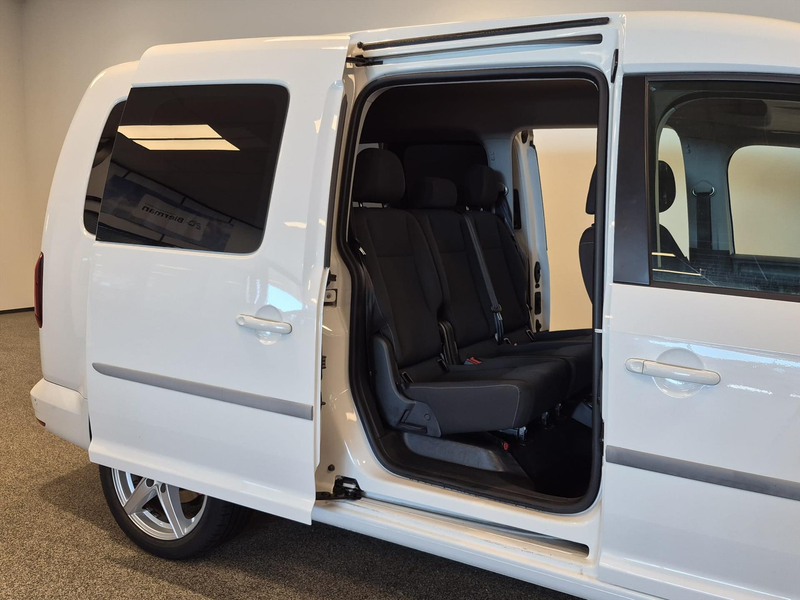 Volkswagen Caddy Maxi Rolstoelauto Automaat 5+1 (150cm lang x 85cm — photo 8