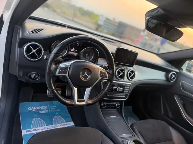 Mercedes-Benz GLA 220 GLA-X156 2014 d (cdi) Premium 4matic 170cv auto