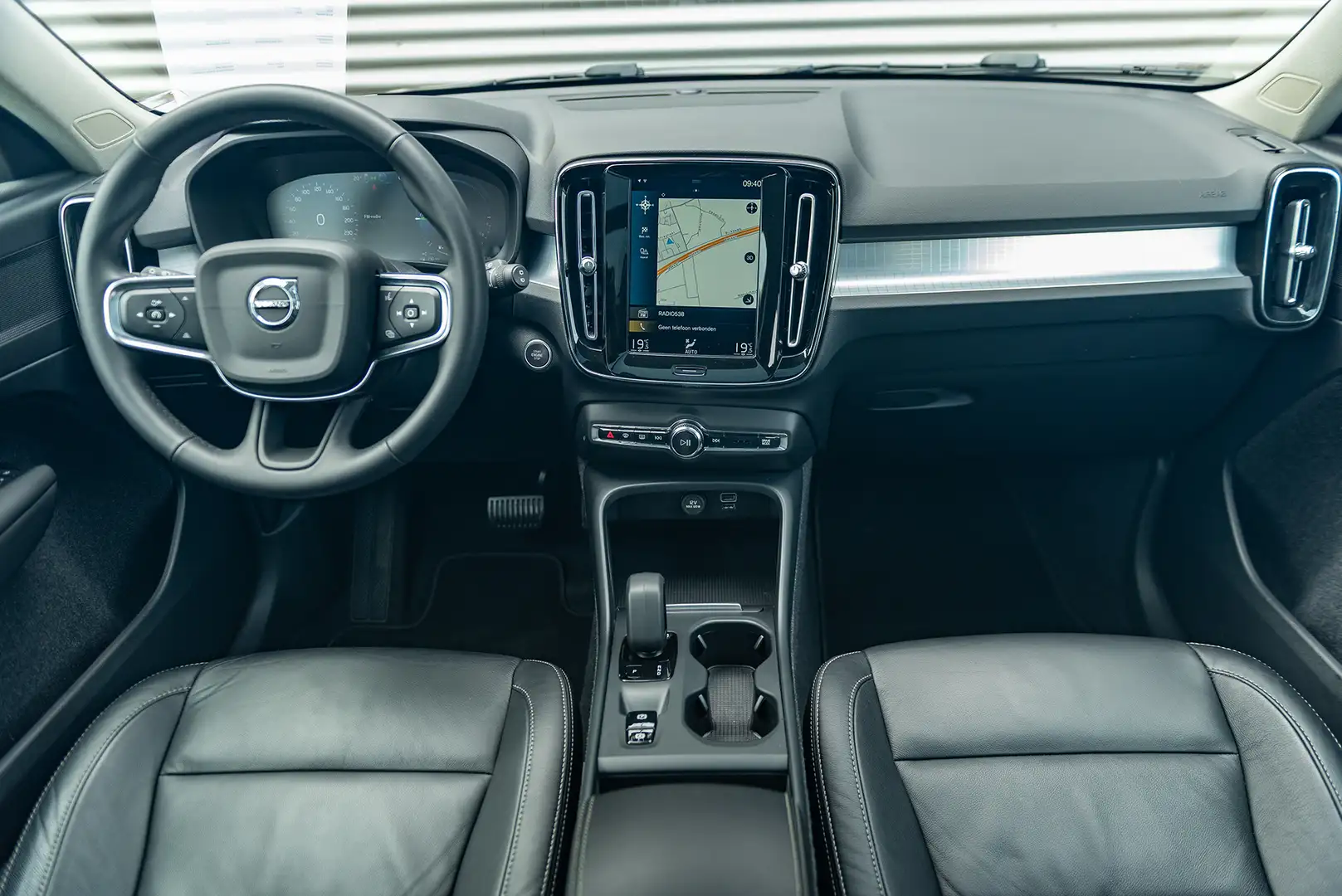 Volvo XC40 T5 Aut. Plug-in Hybrid Inscription Leder Parkeerca Blauw - 2