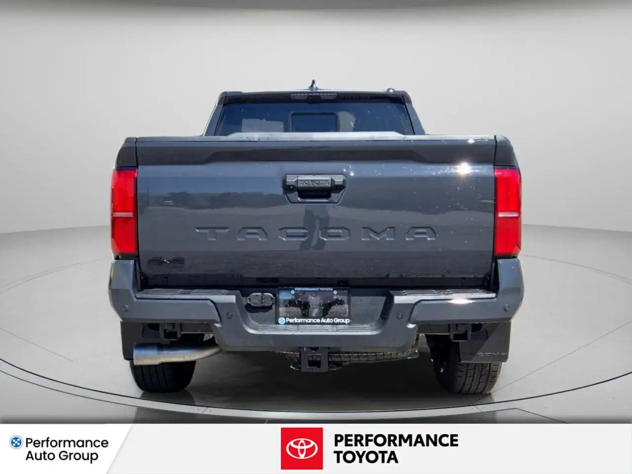 Toyota Tacoma снимка Toyota Tacoma