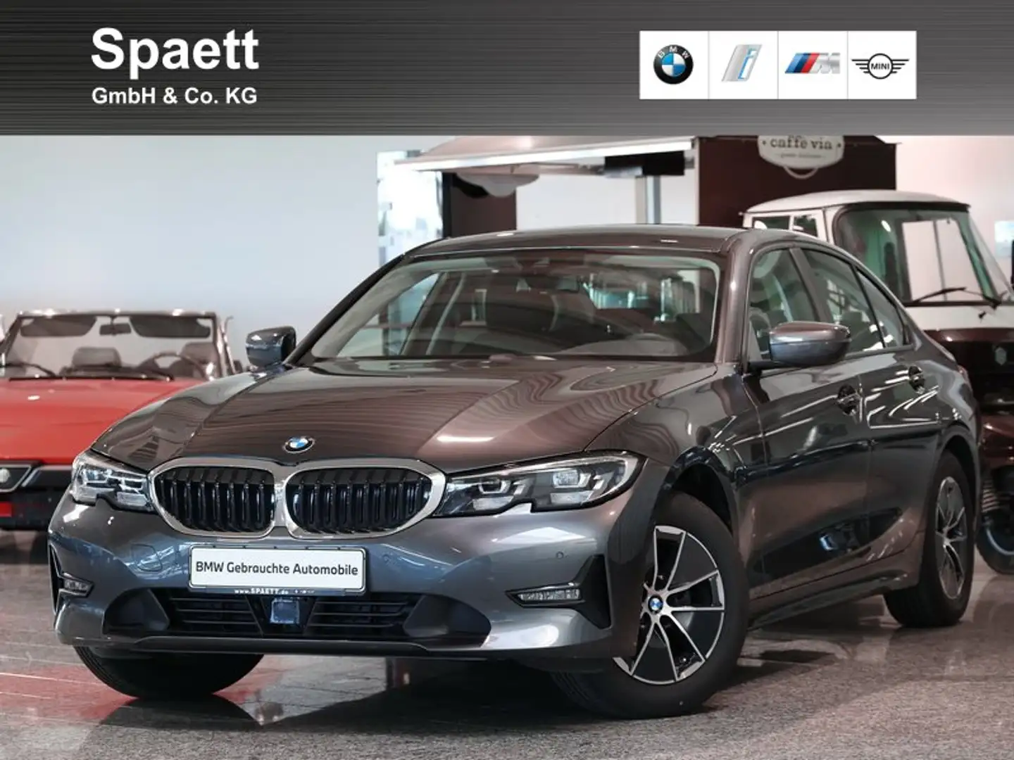 BMW 320 i Limousine Advantage HiFi DAB WLAN AHK Shz Grau - 1