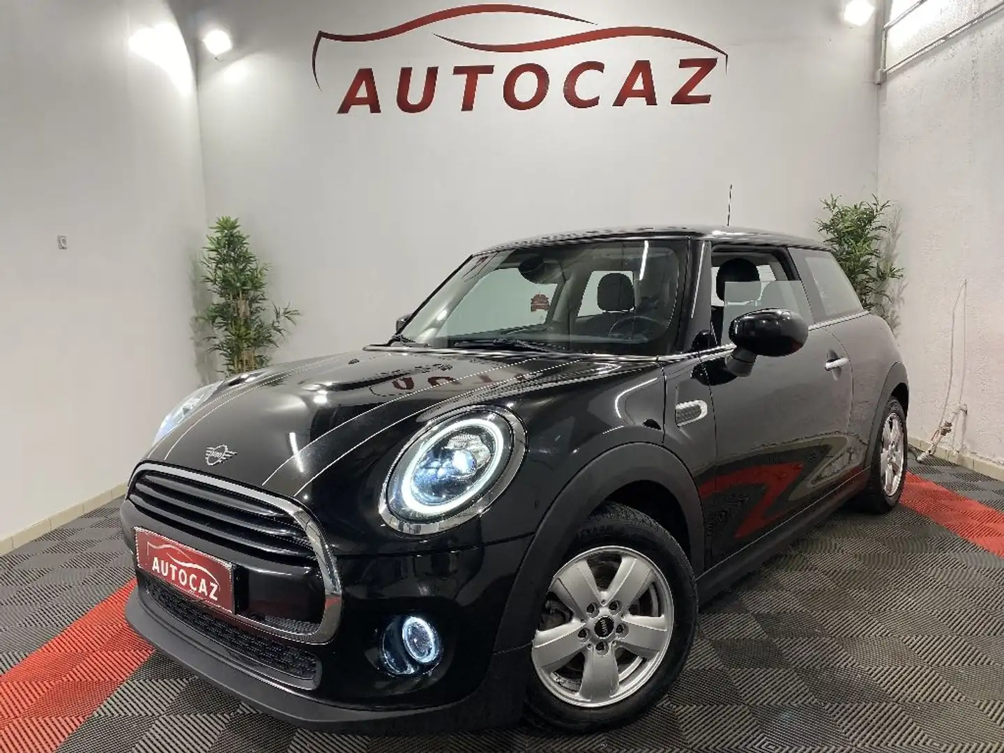 MINI Cooper 3PORTES F56 LCI 136ch Finition Chili %2B2020 Noir - 1