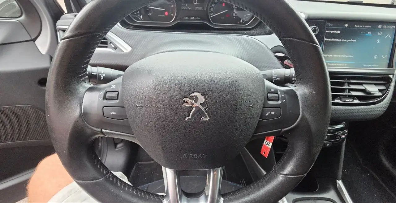 Peugeot 2008 2008 — photo 9
