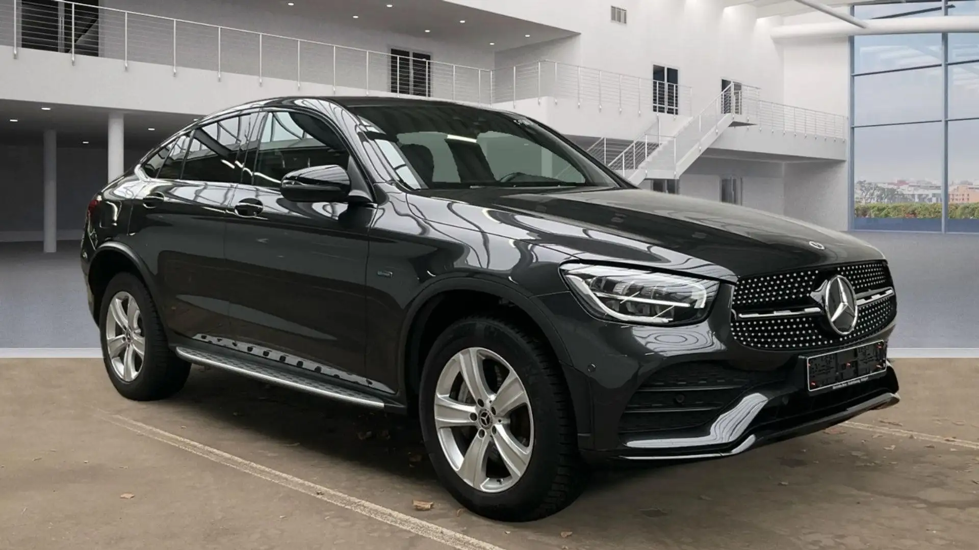 Mercedes-Benz GLC 300 e AMG Coupe Virtual*Burmest*Kamera*LED*D Grau - 2