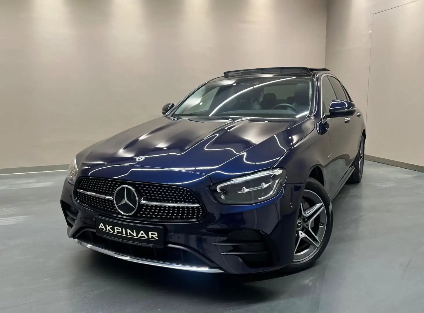Mercedes-Benz E 300 E300 e 9G *AMG LINE*PANO*BURMESTER*SITZKLIMA* Blu/Azzurro - 1