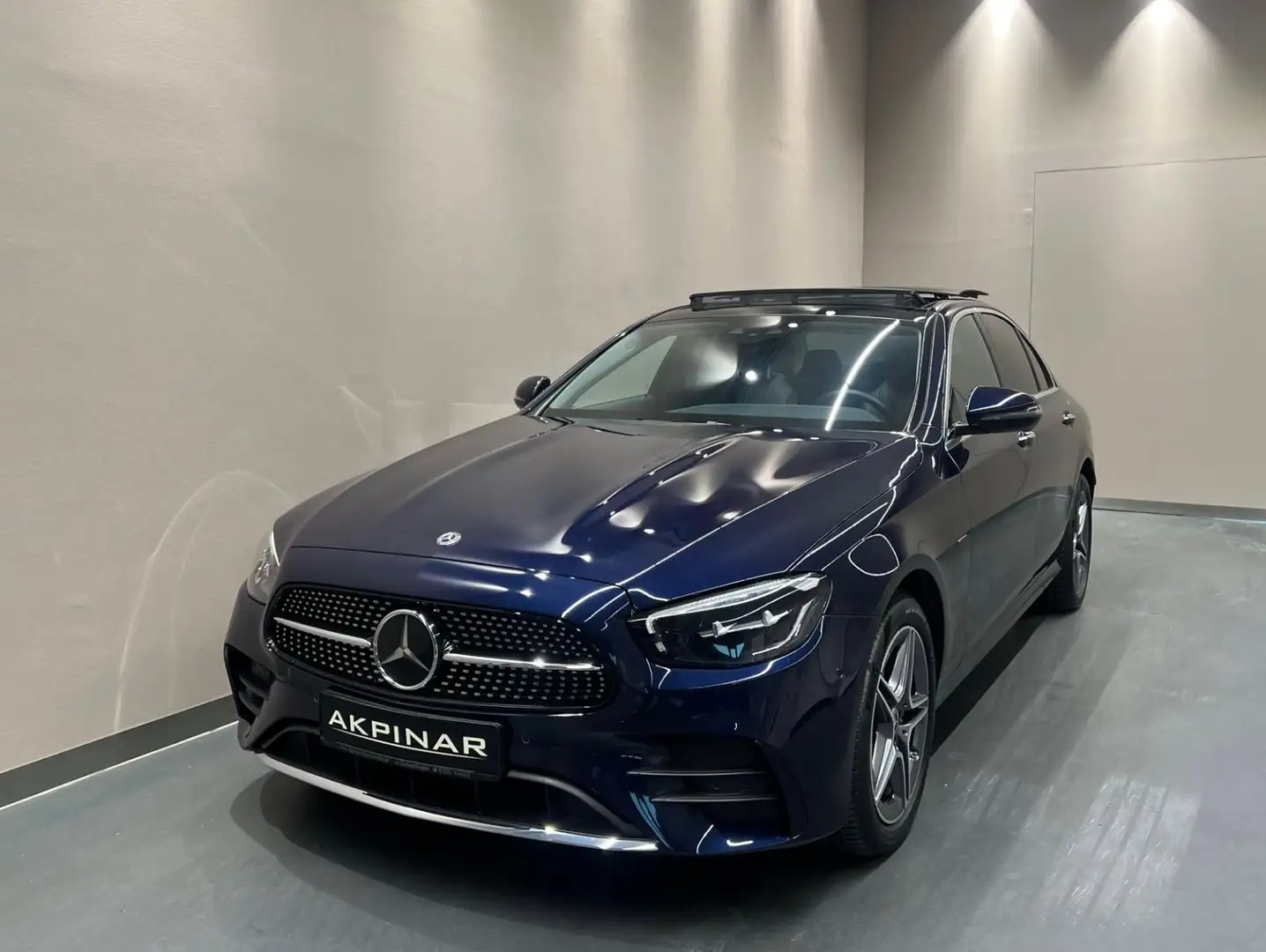 Mercedes-Benz E 300 E300 e 9G *AMG LINE*PANO*BURMESTER*SITZKLIMA* Blu/Azzurro - 2