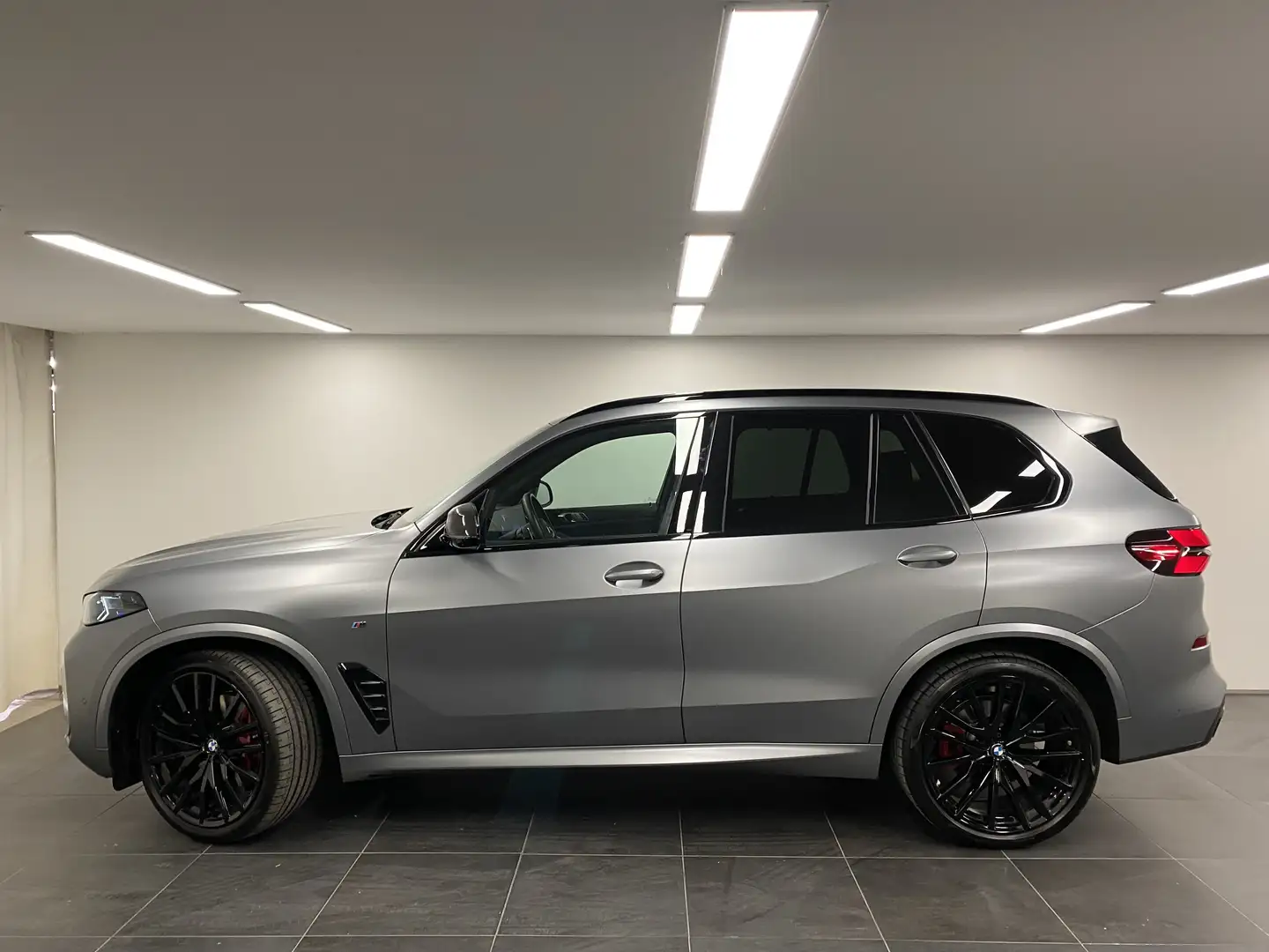 BMW X5 xDrive40d M Sportpaket Pro DA. Prof. PA. Prof. B&W Grau - 2