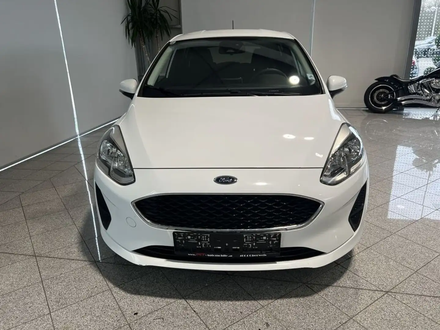 Ford Fiesta Trend ''Vermittlungsverkauf'' Weiß - 2