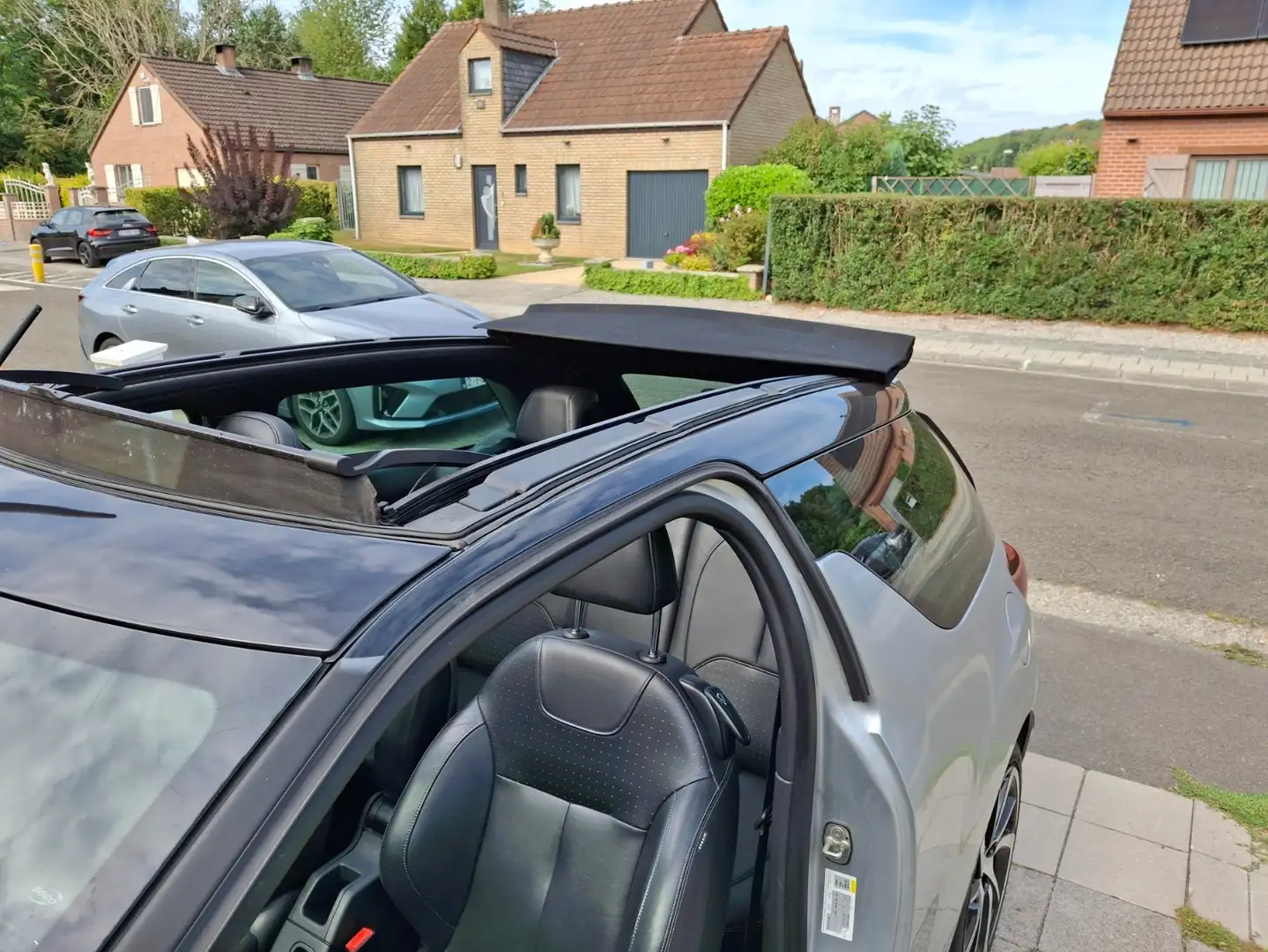 DS Automobiles DS 3 DS 3 Cabrio 1.2 PureTech Performance line S Gümüş rengi - 2