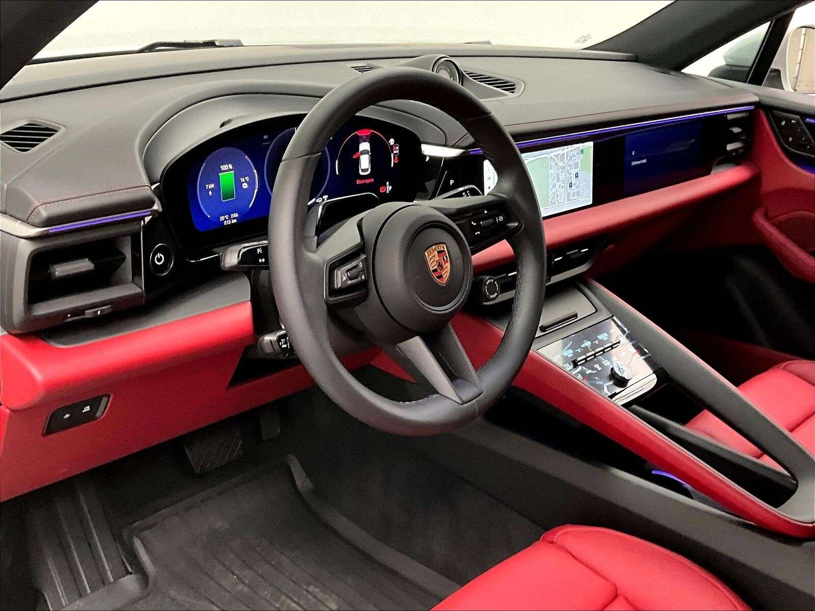 2026 Porsche Macan 4 Electric thumb 9