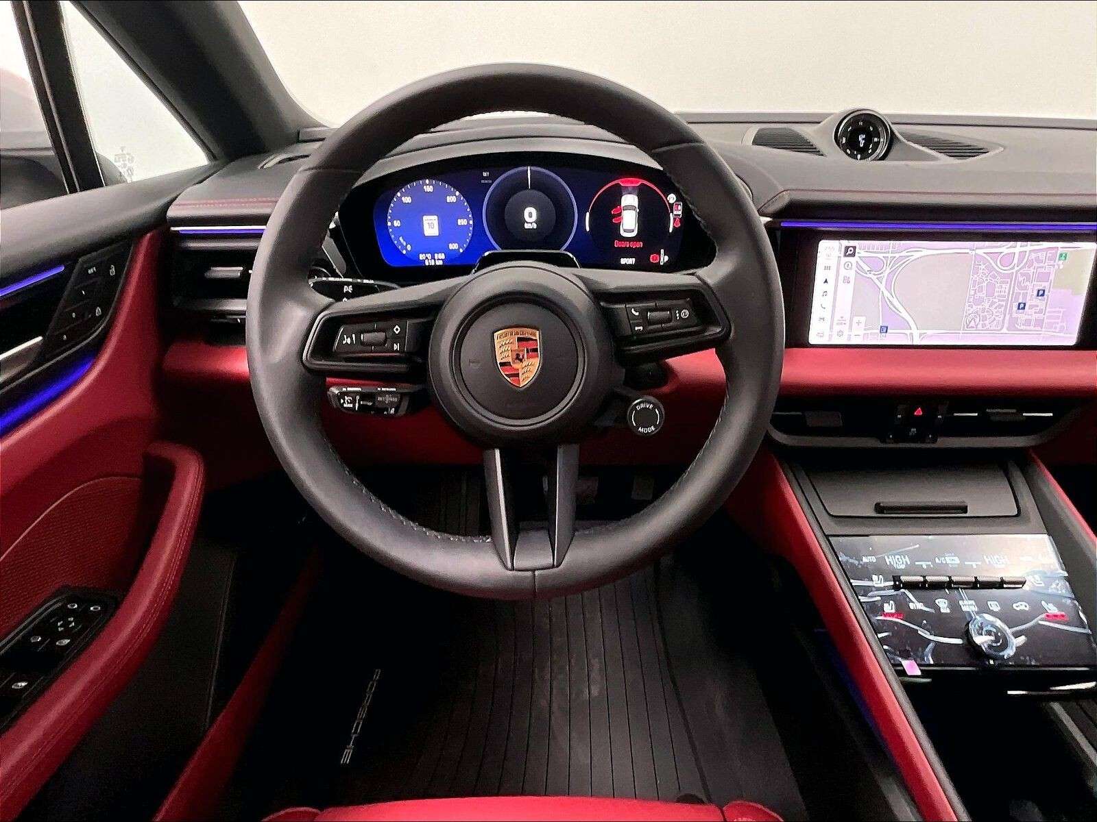 2026 Porsche Macan 4 Electric thumb 10
